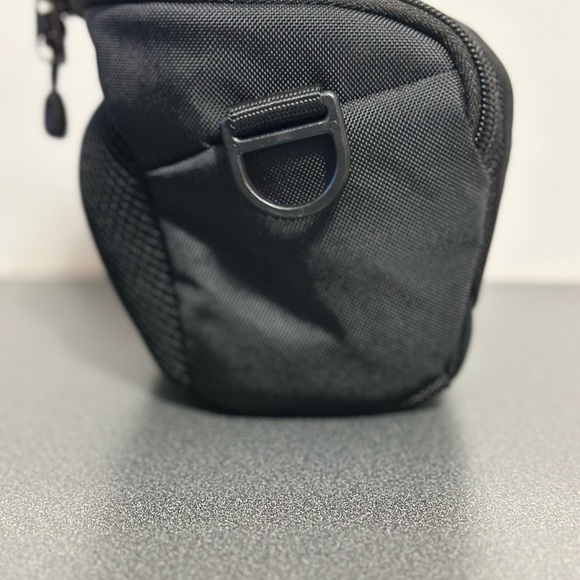 Case Logic Luminosity Compact Holster - Picture 4 of 16